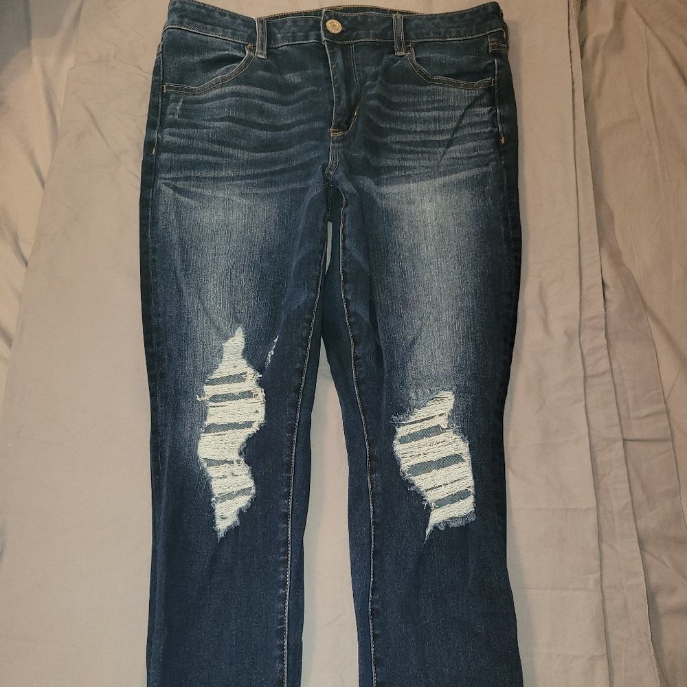 American Eagle Distressed Skinny Jean